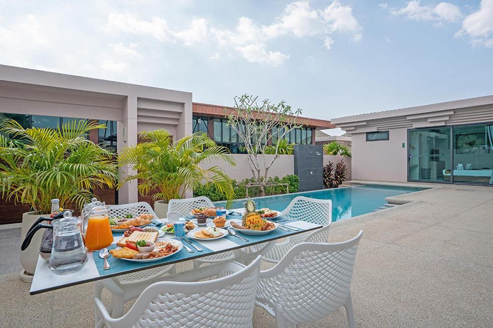 Gold Chariot Pool Villa, Phuket - Sha Plus Certified Pláž Pokoj fotografie